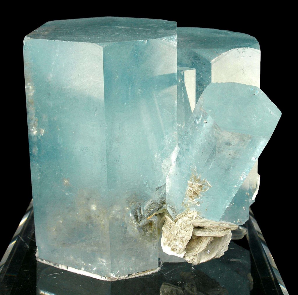 Aquamarine for courage and subtle body clearing.